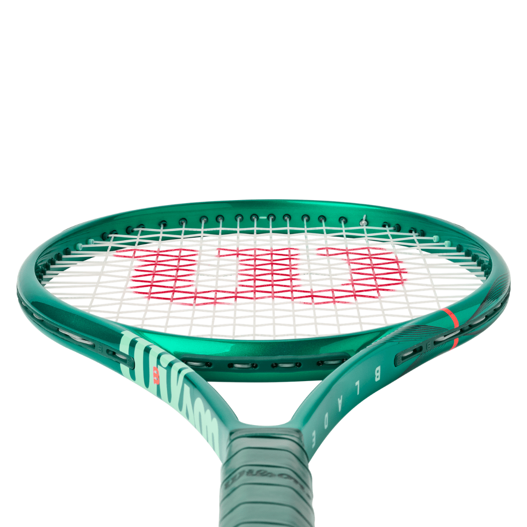 Wilson Blade 100L v10 285g (16x19) tennis racket