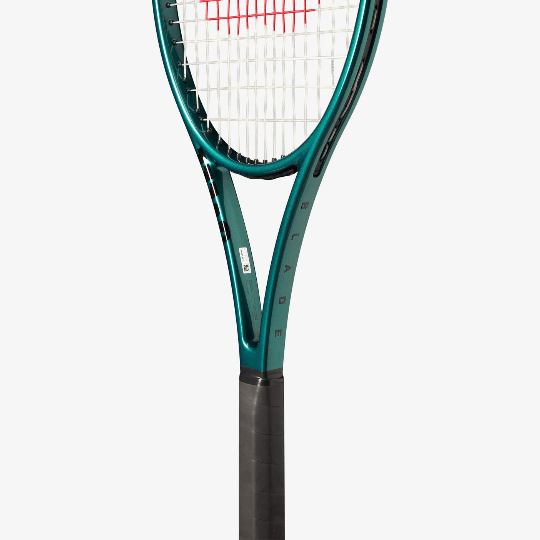 Wilson Blade Pro 98 v9 305g (16x19) tennisketcher