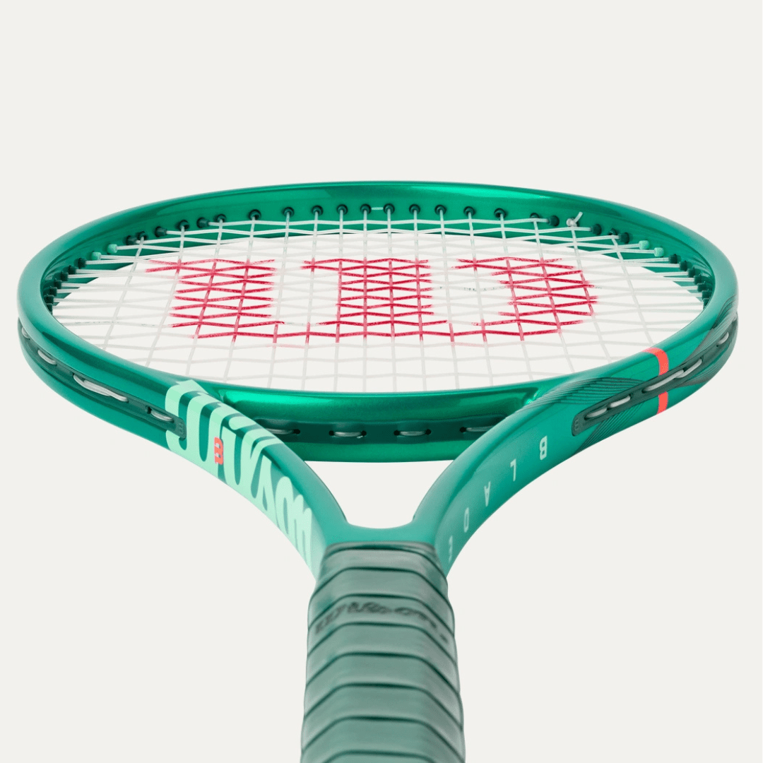 Wilson Blade 98 Pro v10 305g (16x19) tennisketcher