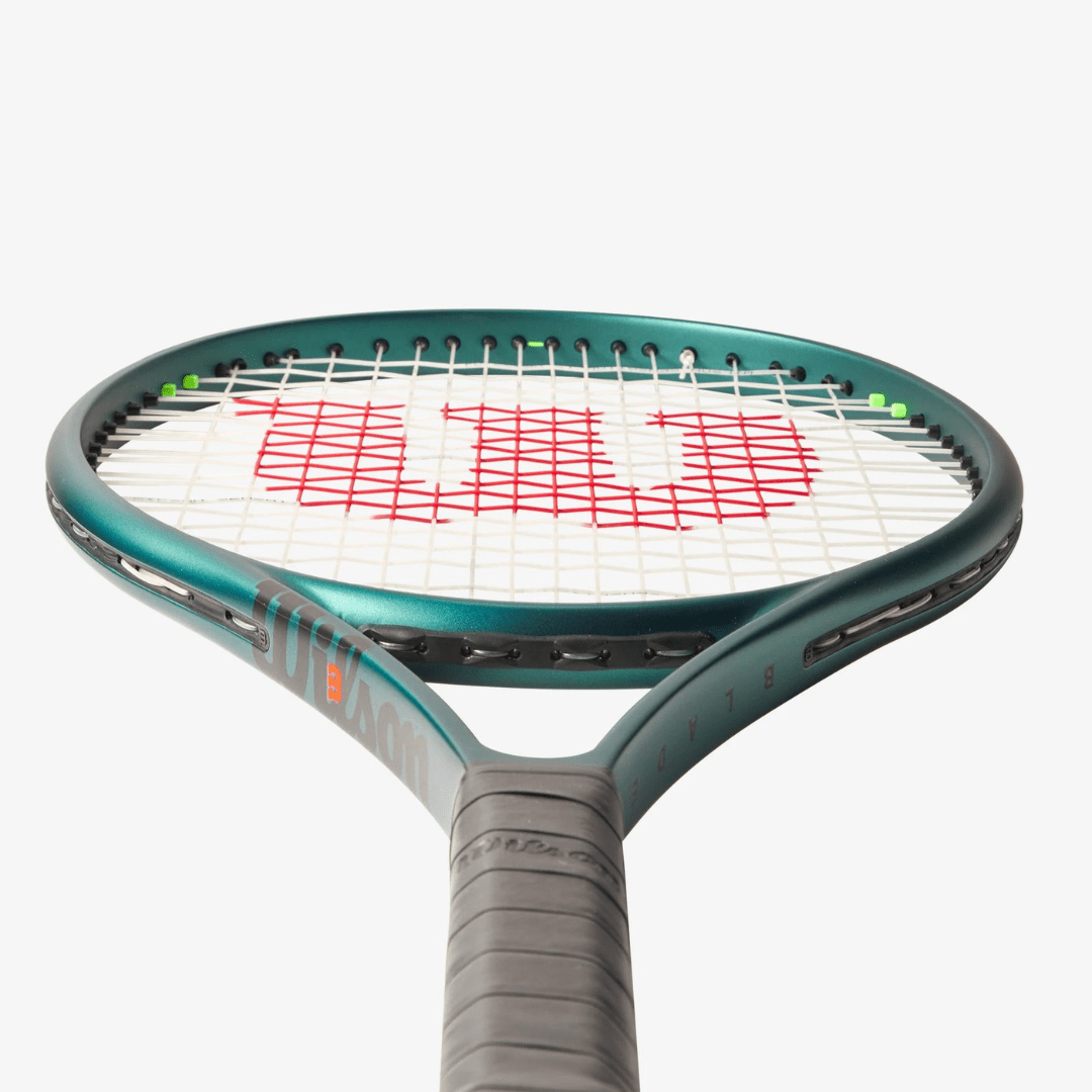 Wilson Blade 25 v9 245g (16x19) tennisketcher