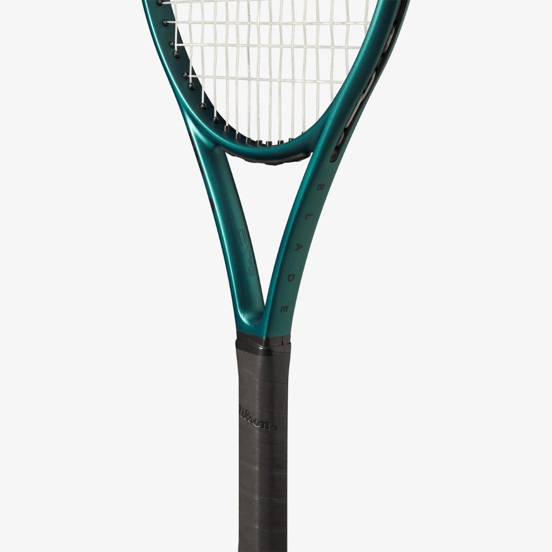 Wilson Blade 25 v9 245g (16x19) tennis racket