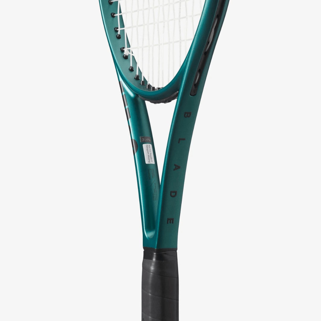 Wilson Blade 100 v9 300g (16x19) tennisketcher